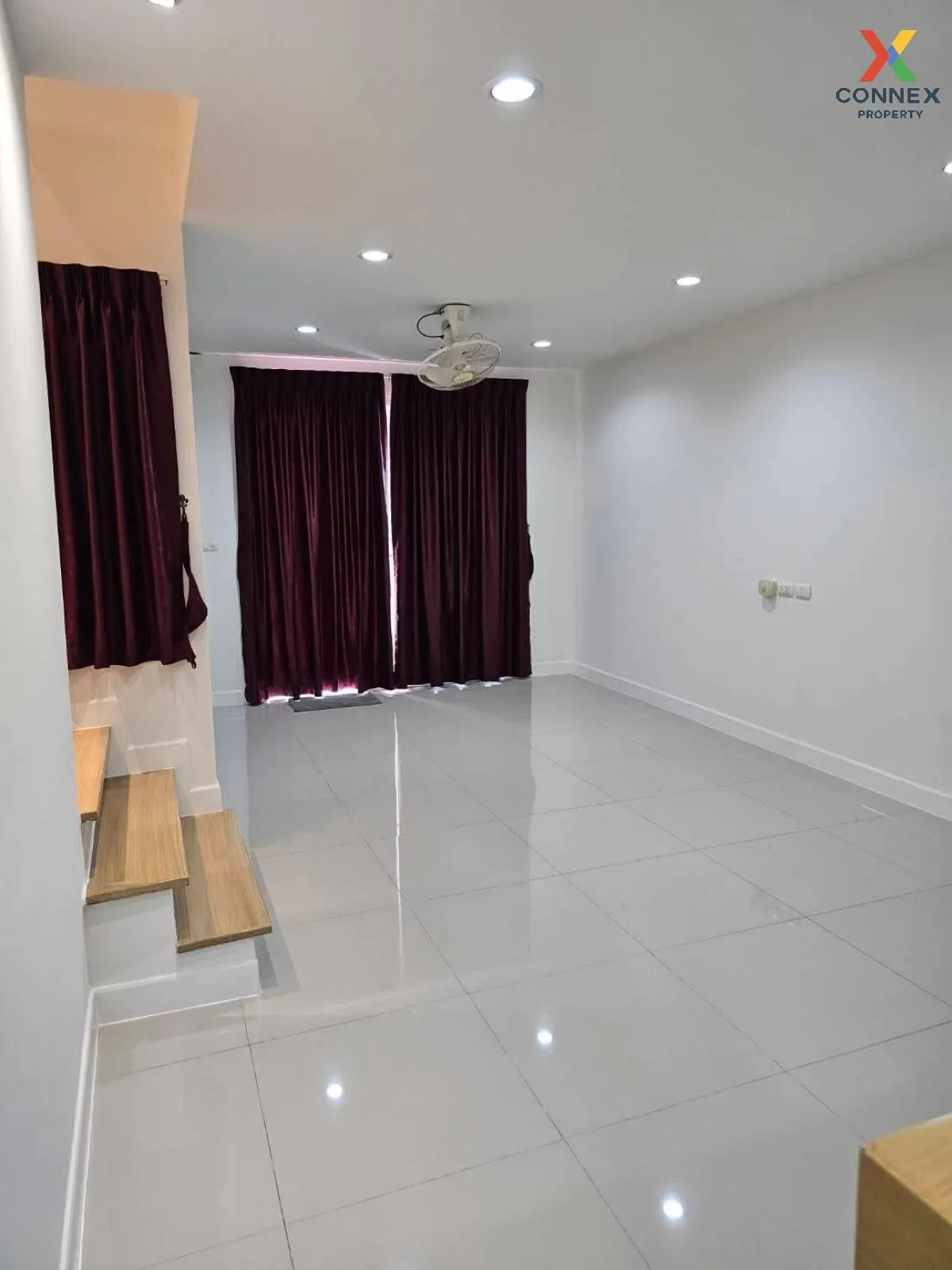 For Sale Townhouse/Townhome  , Nirun Ville 55 Srinakarin , wide f