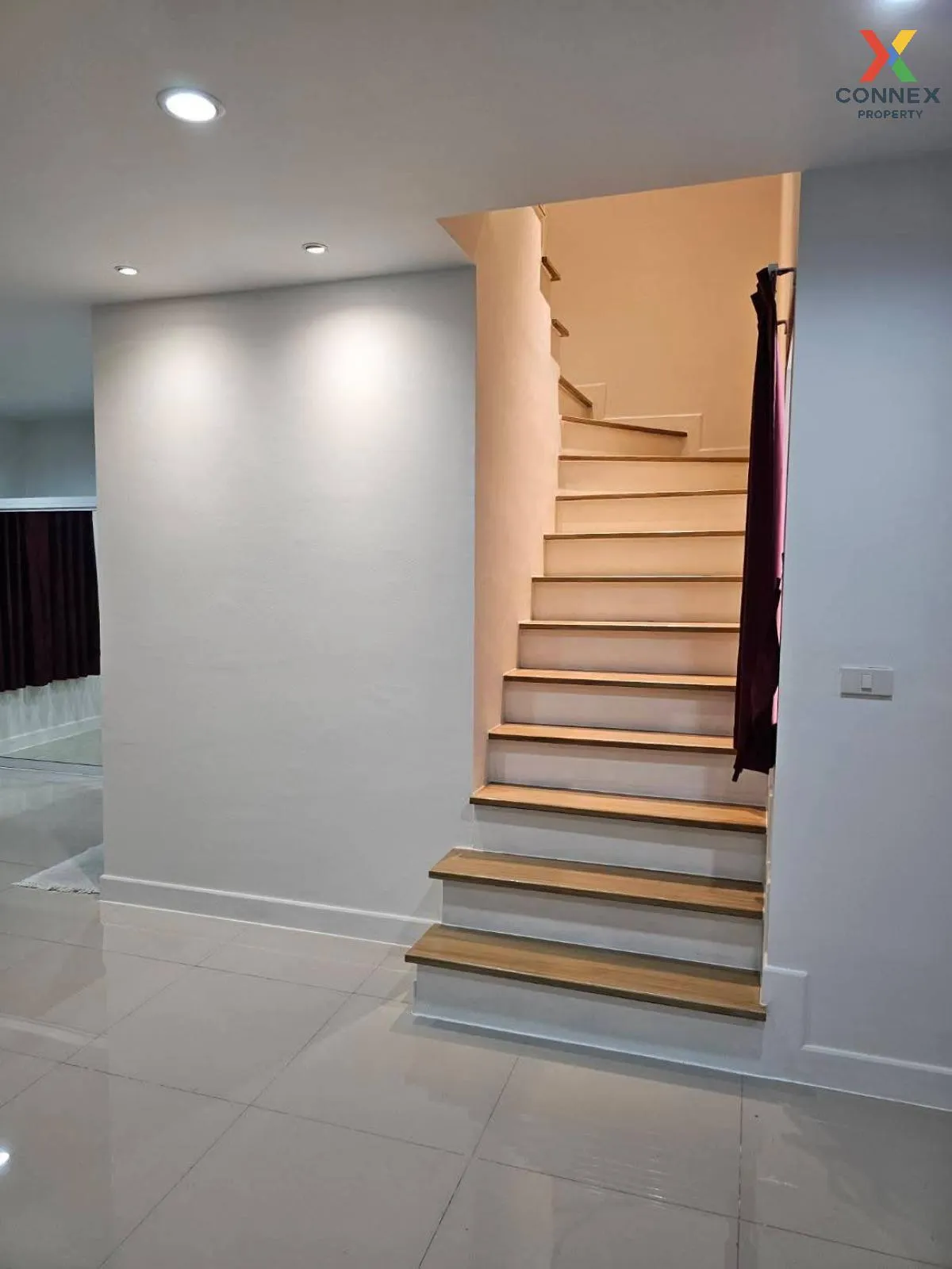 For Sale Townhouse/Townhome  , Nirun Ville 55 Srinakarin , wide f