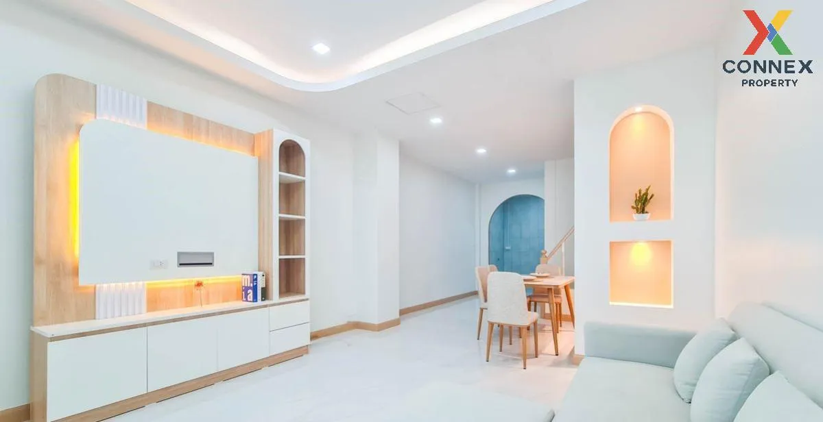 For Sale Townhouse/Townhome  , Indraview Phraya Suren 19 , Bang C 4