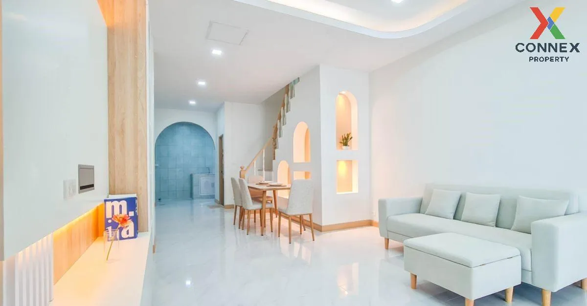 For Sale Townhouse/Townhome  , Indraview Phraya Suren 19 , Bang C