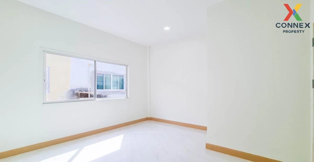 For Sale Townhouse/Townhome  , Indraview Phraya Suren 19 , Bang C