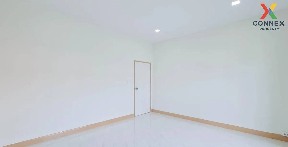 For Sale Townhouse/Townhome  , Indraview Phraya Suren 19 , Bang C
