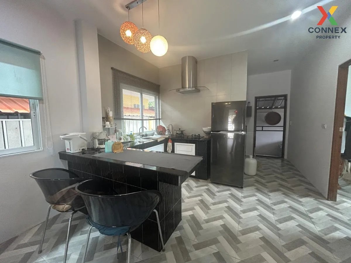 For Sale For sale: 2 bedroom, 2 bathroom single house, Soi Chamch 1