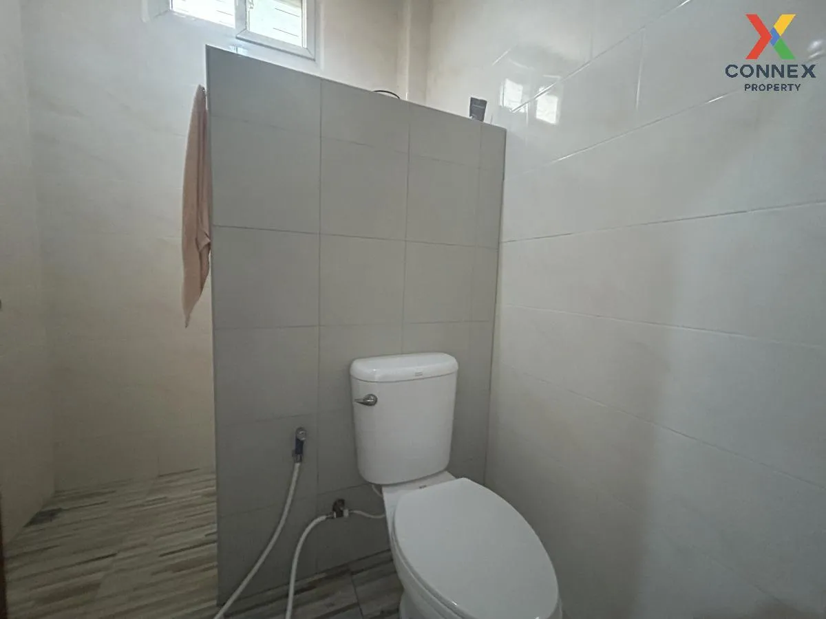 For Sale For sale: 2 bedroom, 2 bathroom single house, Soi Chamch