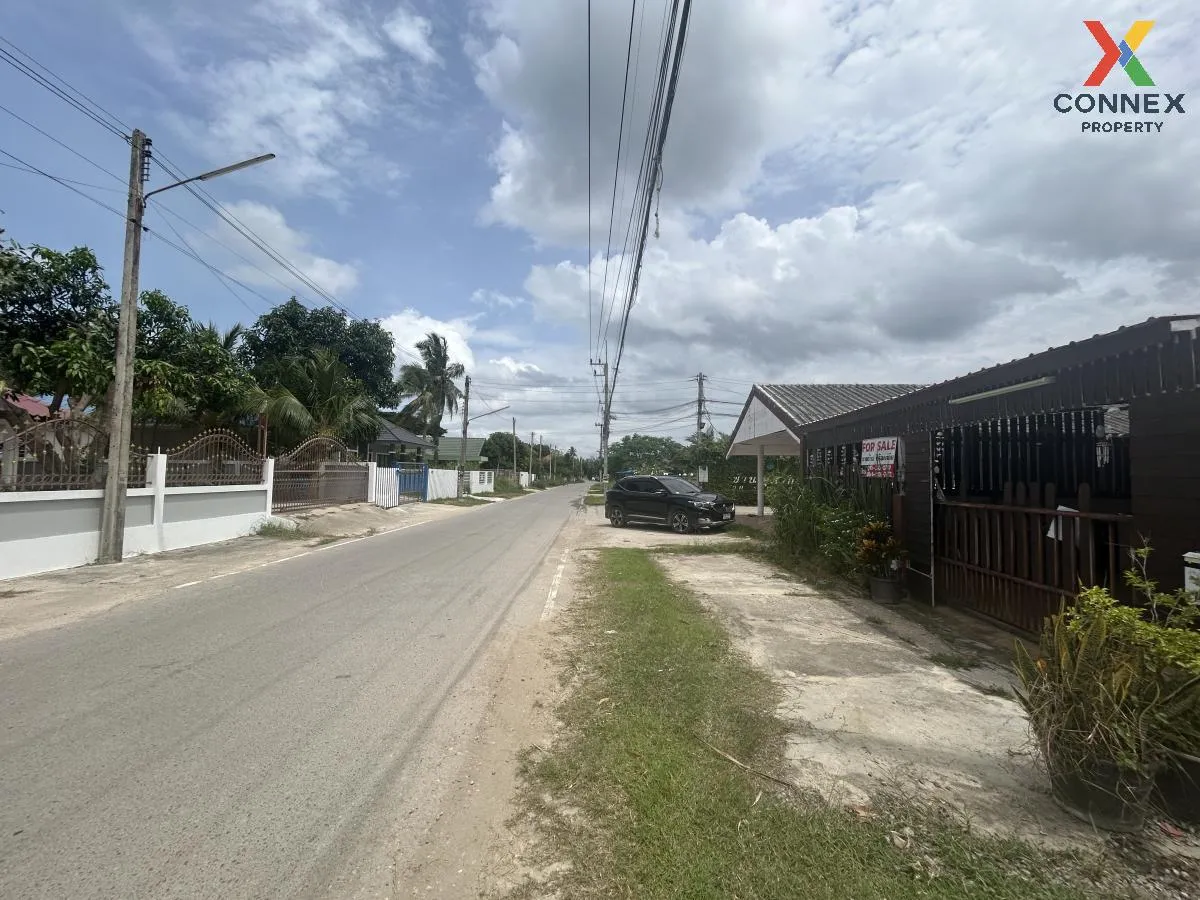 For Sale For sale: 2 bedroom, 2 bathroom single house, Soi Chamch