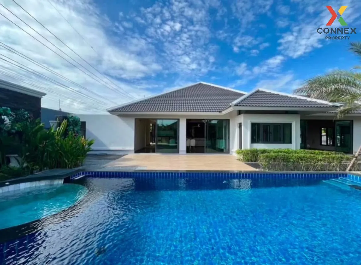 For Sale House , European Thai House Village , Bang Lamung , Nong