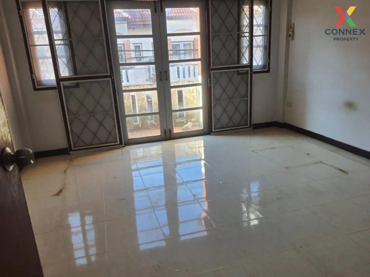 For Sale Townhouse/Townhome  , Moobaan Phetkasem 2 , MRT-Lak Song 2