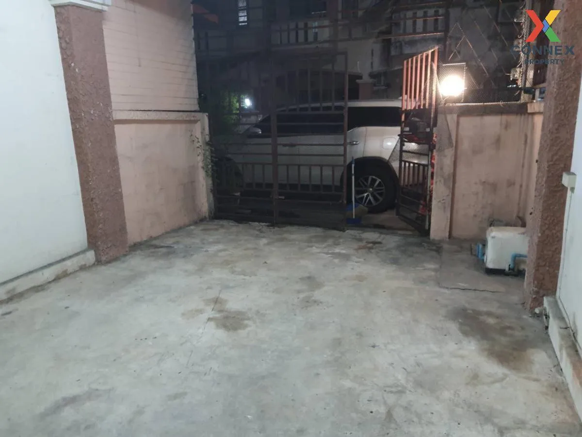 For Sale Townhouse/Townhome  , Moobaan Phetkasem 2 , MRT-Lak Song 4