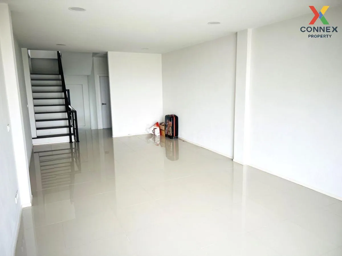 ขายโฮมออฟฟิศ  แอด อัพ 19 MRT-รัชดาภิเษก รัชดาภิเษก เขต ดินแดง กรุ 4
