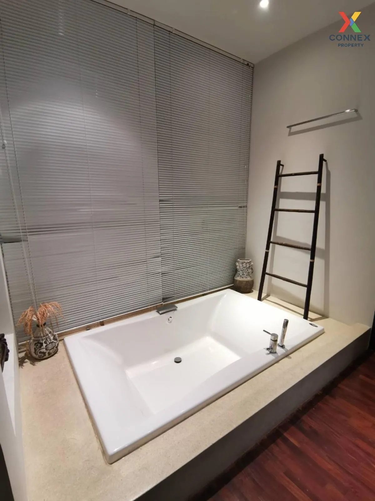 For Sale Condo , Kata Gardens , nice view , river view , wide fro