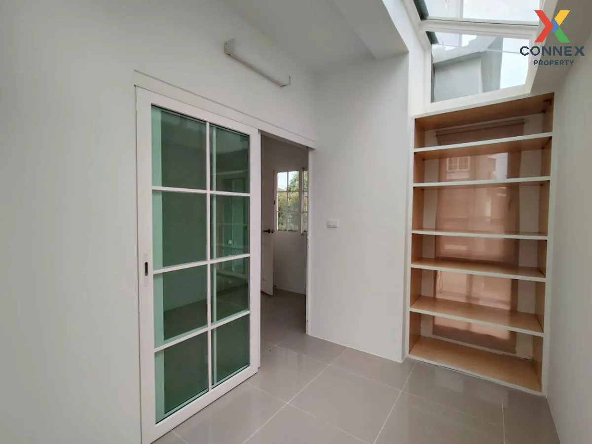For Sale House , Golden Neo 2 Bangna - Kingkaew , wide frontage ,