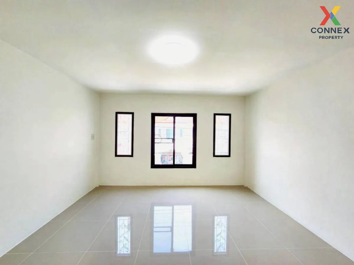 ขายทาวน์เฮ้าส์/ทาวน์โฮม  เค.ซี. รามอินทรา 8 รีโนเวทใหม่ สามวาตะวั