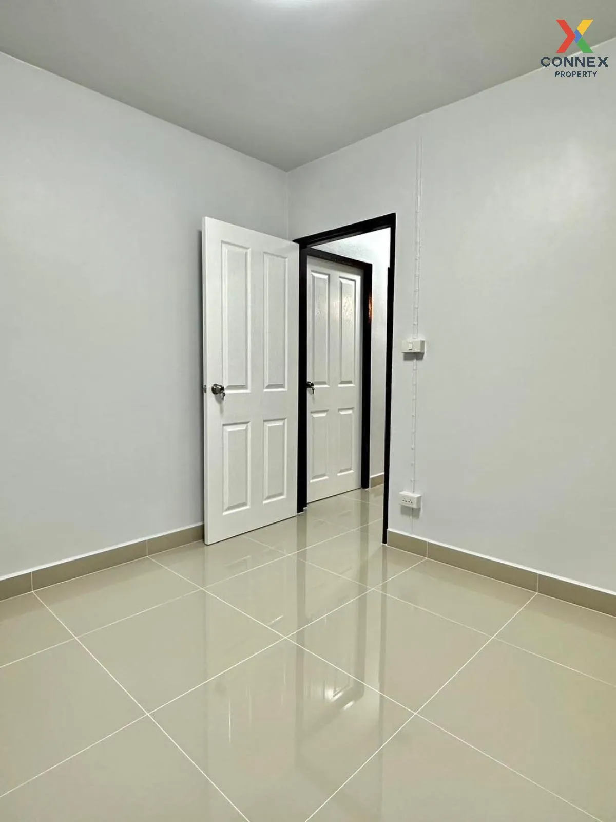 For Sale Townhouse/Townhome  , Baan Pruksa 18 Bangyai , newly ren