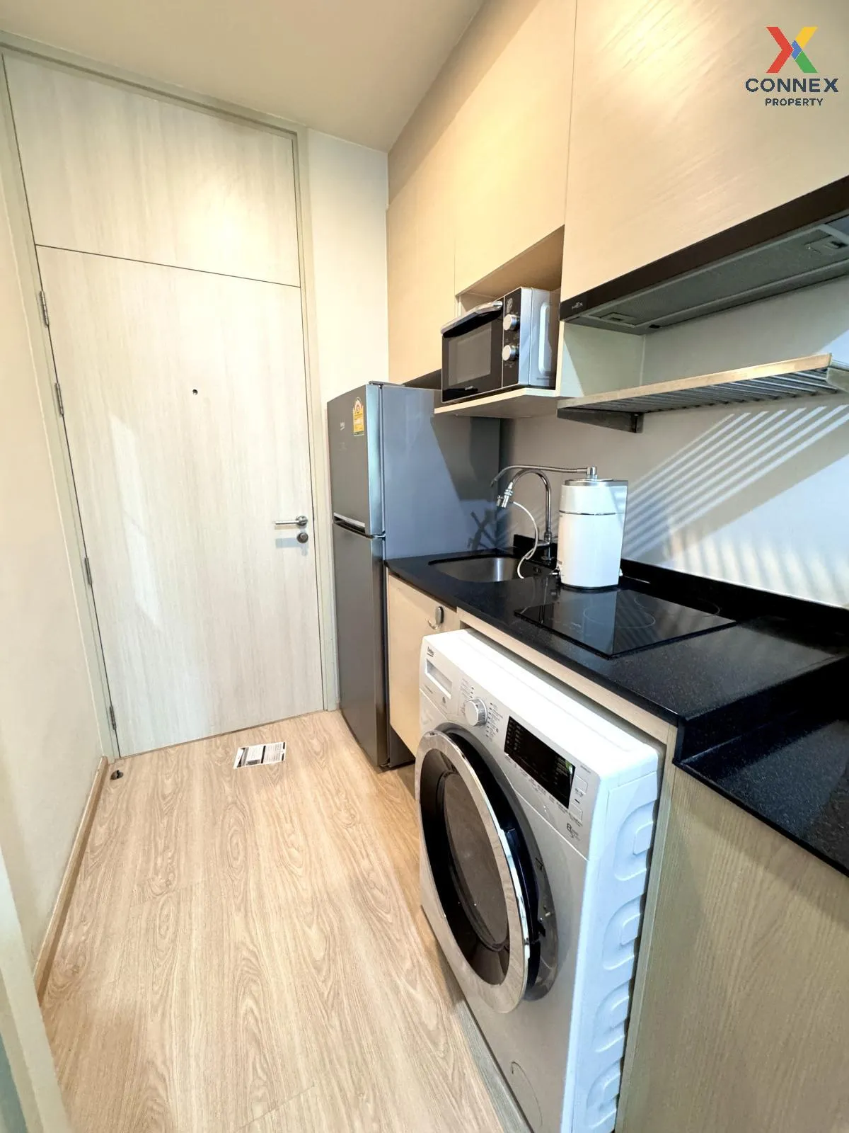 For Rent Condo , Noble Revolve Ratchada , nice view , high floor  4