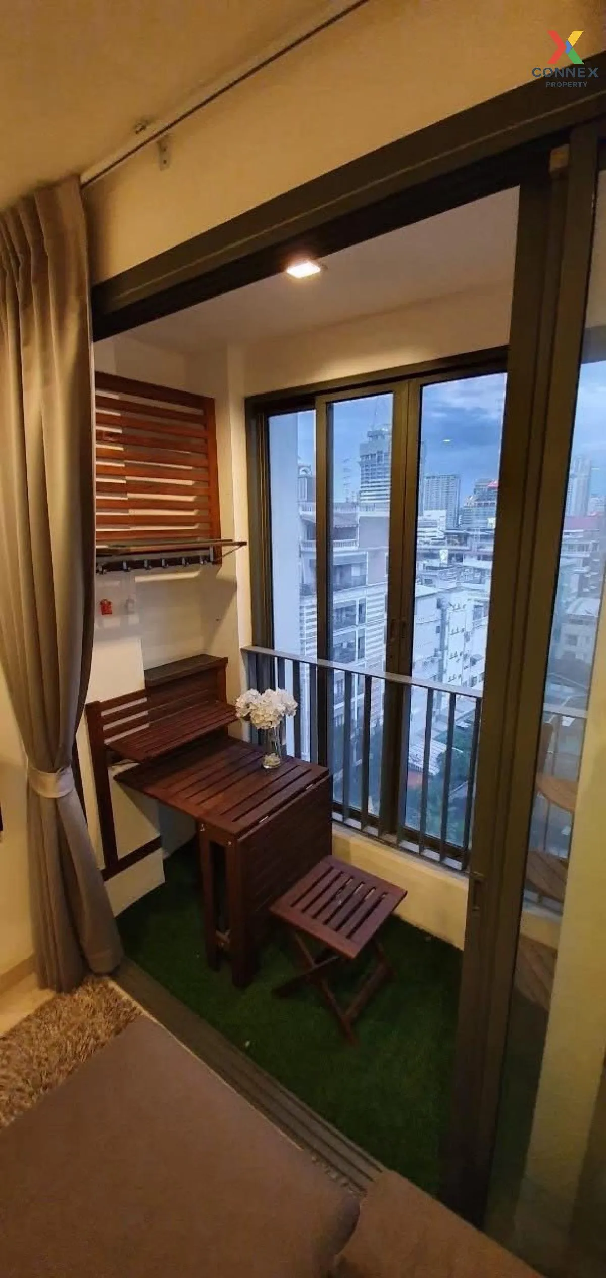 For Rent Condo , Ideo Mobi Rama 9 , corner unit , MRT-Phra Ram 9 