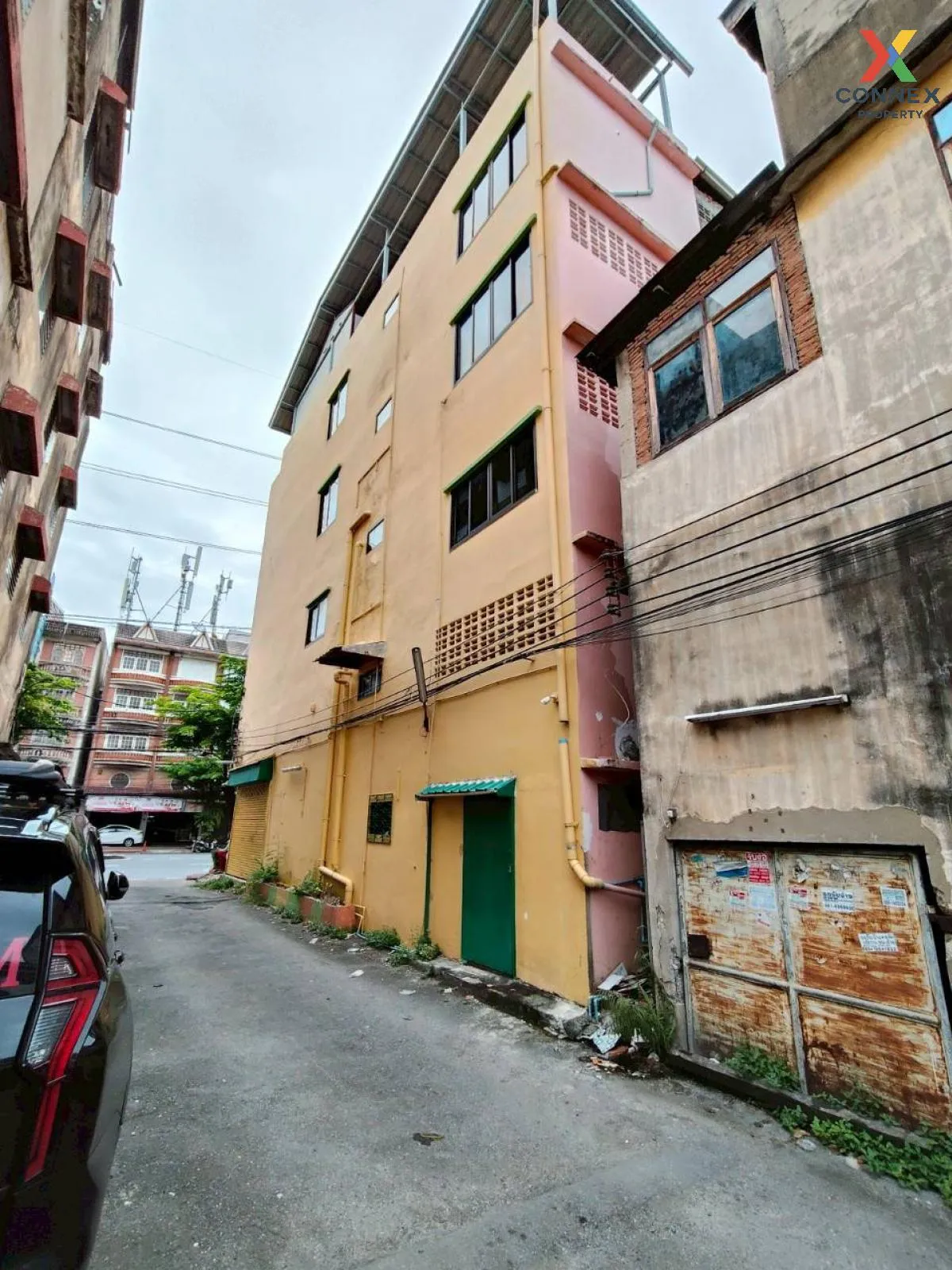 For Sale Commercial building, corner room, Phra Pradaeng , nice v