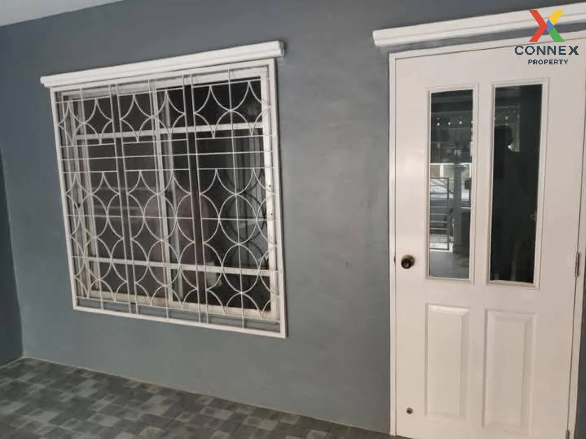 For Sale Townhouse/Townhome  , K.C. Ramindra 2 , wide frontage ,  2