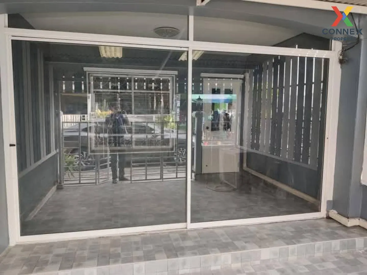 For Sale Townhouse/Townhome  , K.C. Ramindra 2 , wide frontage ,  3