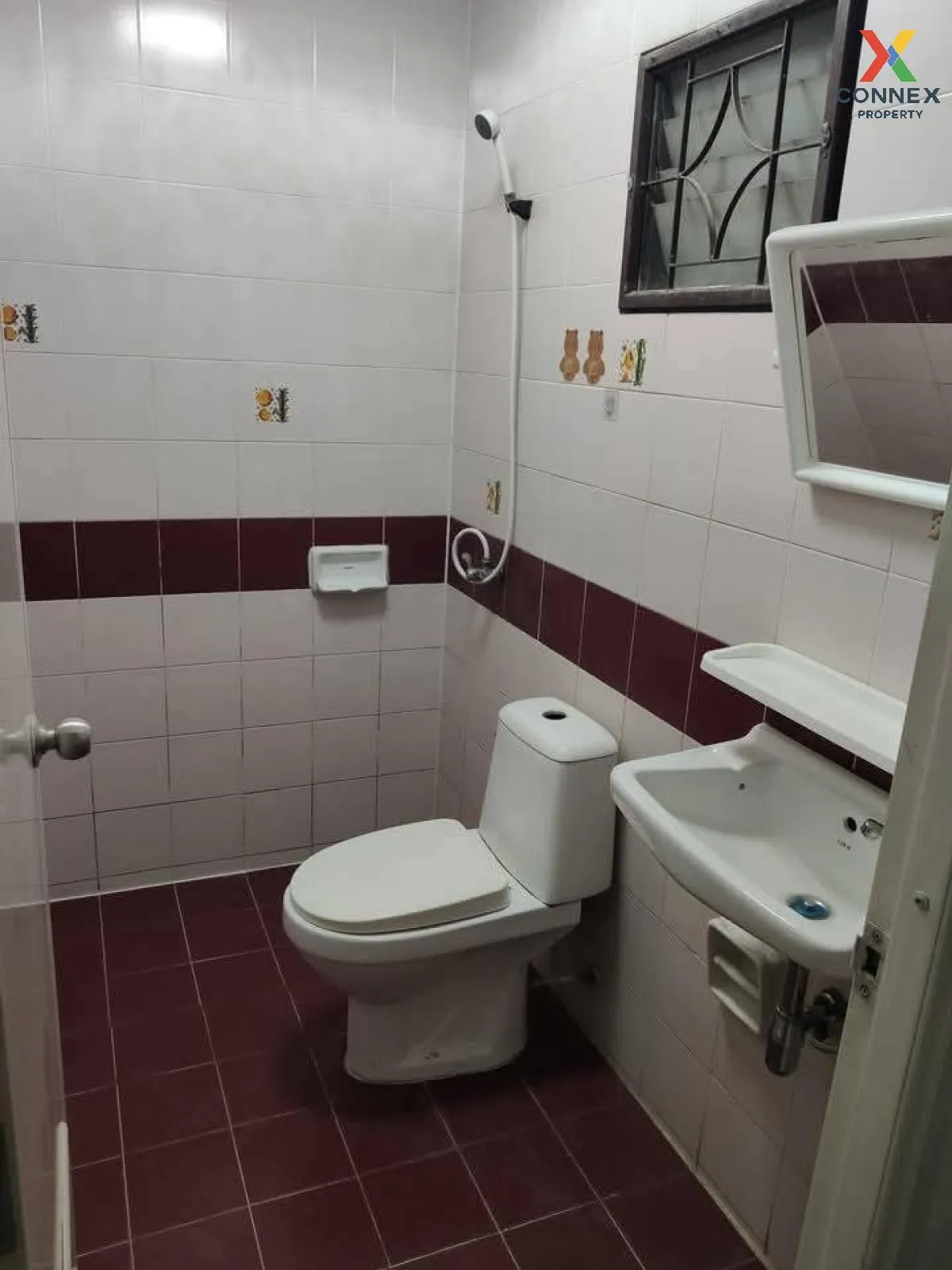 For Sale Townhouse/Townhome  , K.C. Ramindra 2 , wide frontage , 