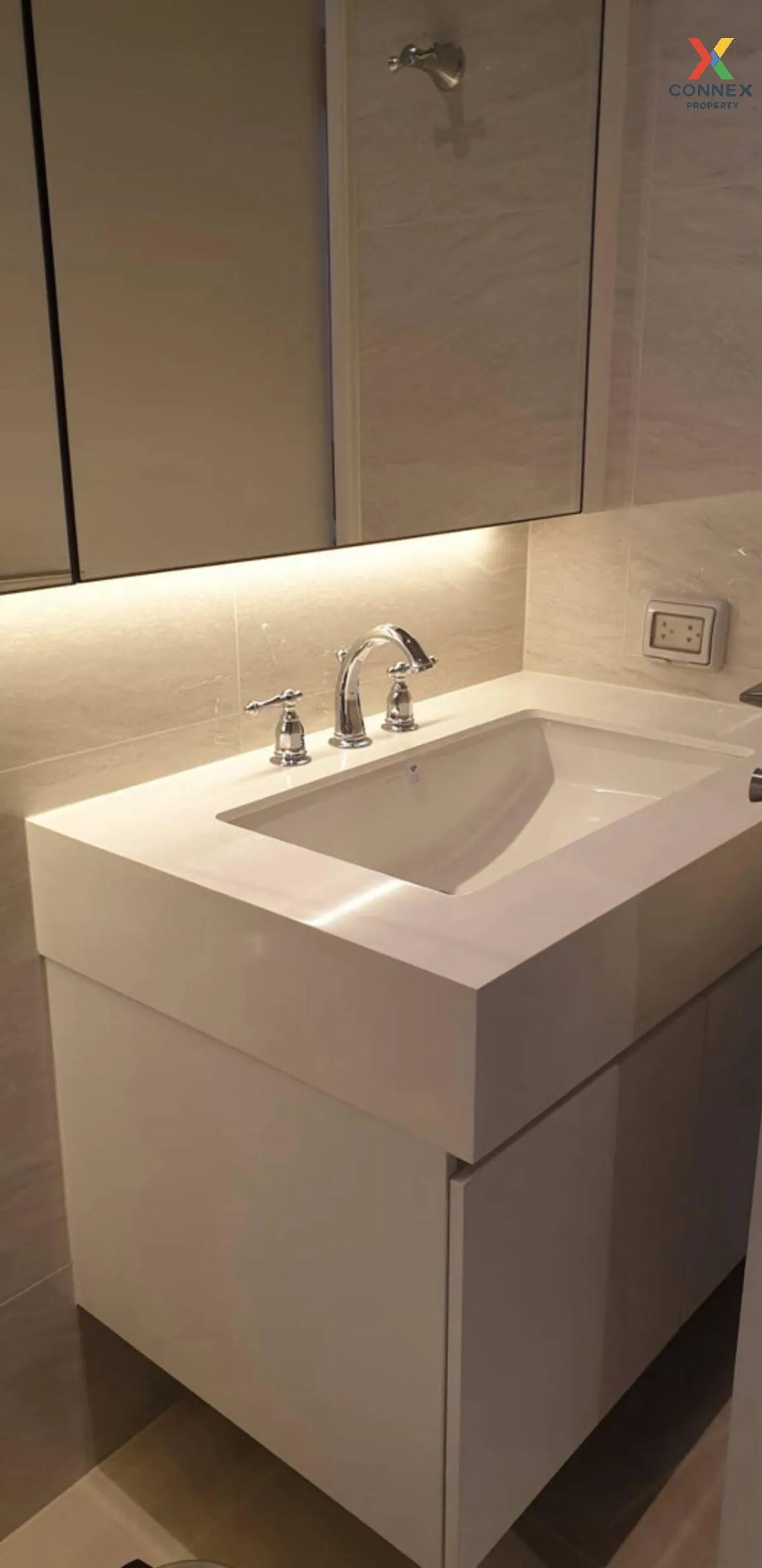 For Rent Condo , Muniq Langsuan , BTS-Ratchadamri , Lumpini , Pat