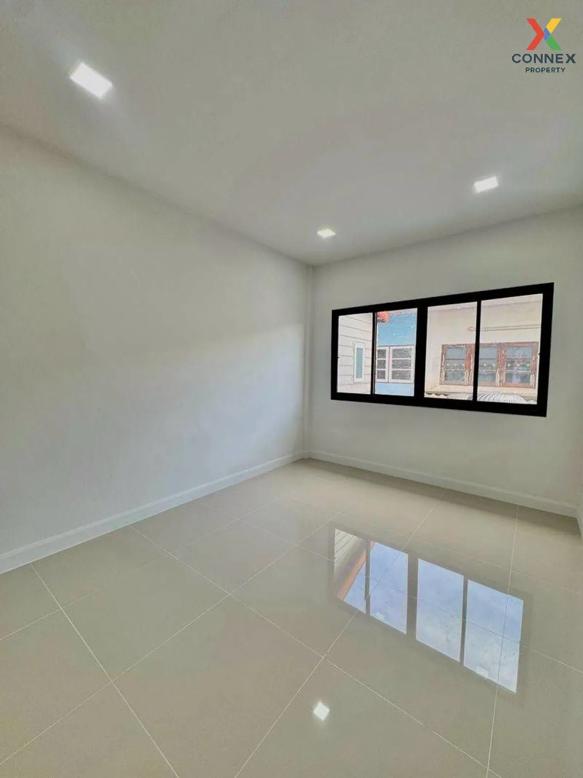 For Sale Townhouse/Townhome  , Asia Home Town , newly renovated ,