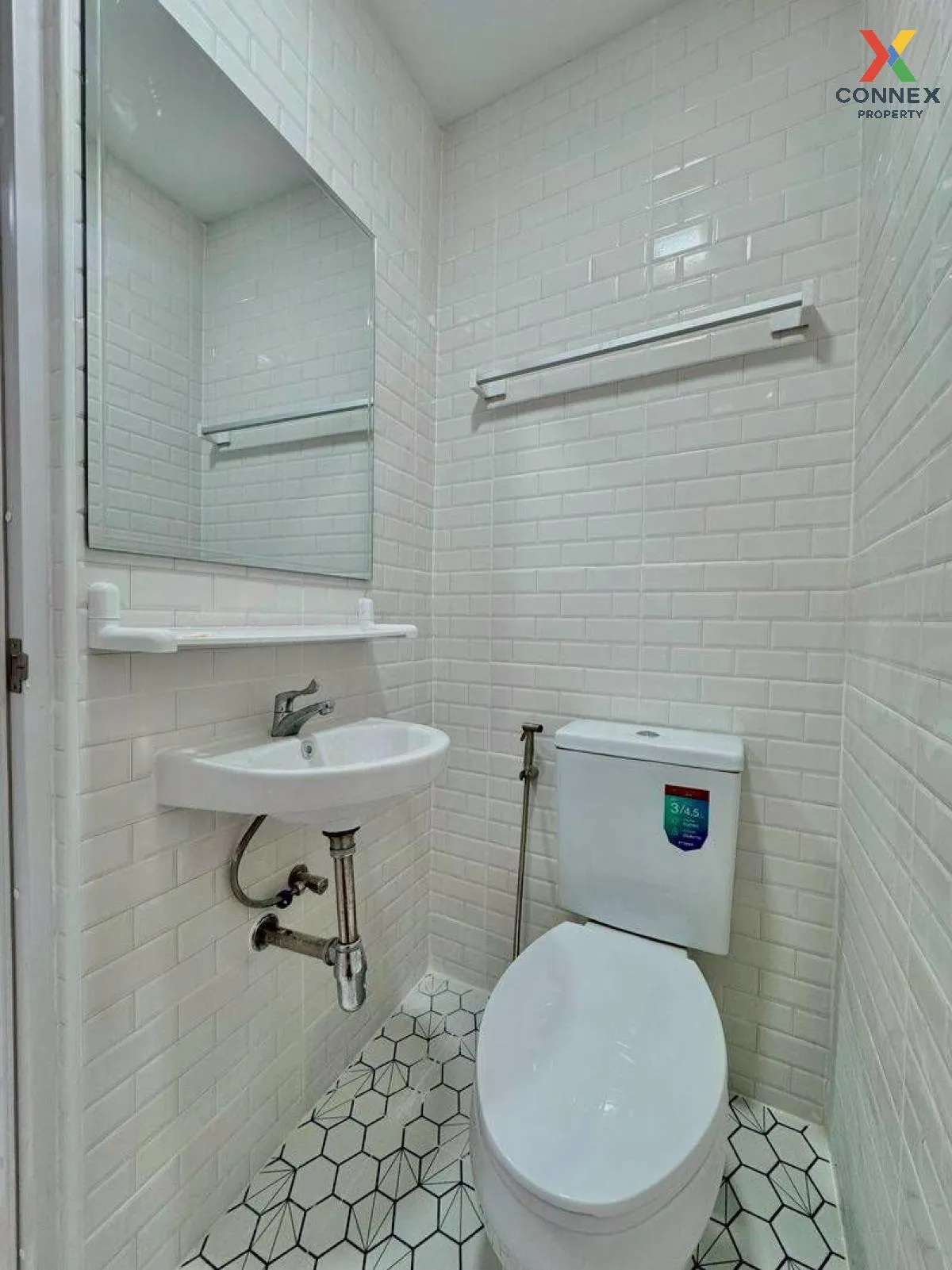 For Sale Townhouse/Townhome  , Asia Home Town , newly renovated ,