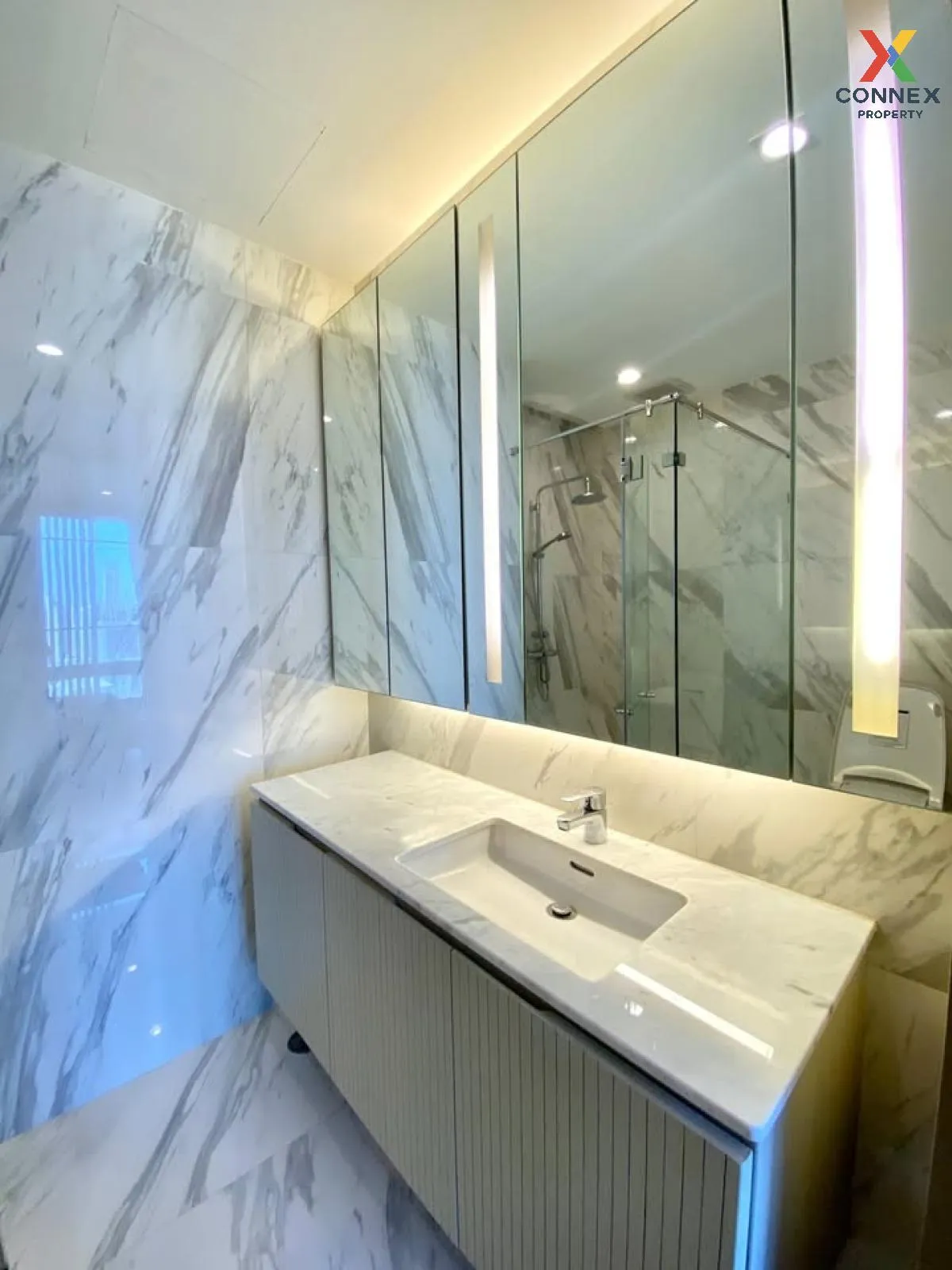 For Sale Condo , Noble Ploenchit , nice view , high floor , BTS-P