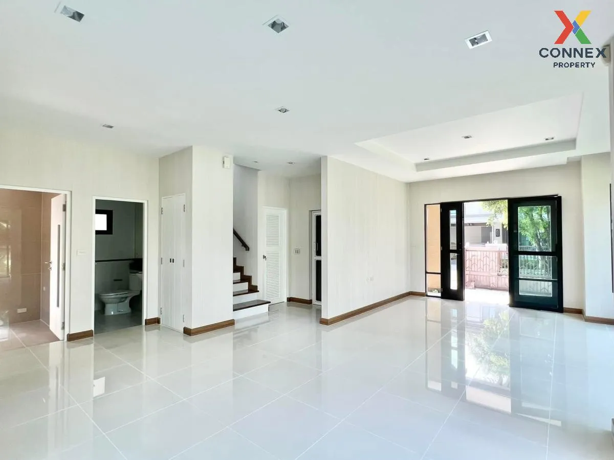 For Sale House , Setthasiri Watcharapol - Theprak , newly renovat 4