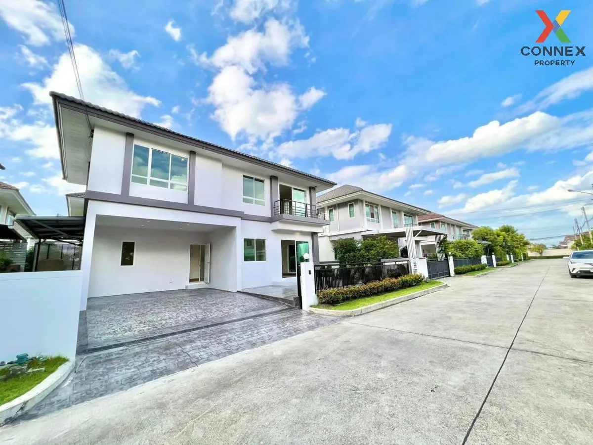 For Sale House , Life Bangkok Boulevard Rangsit , wide frontage ,
