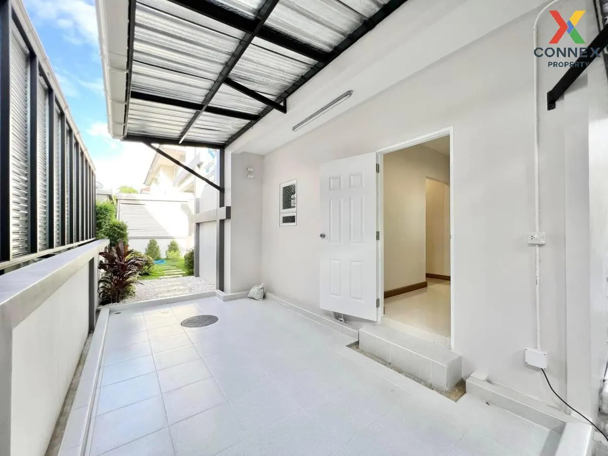 For Sale House , Life Bangkok Boulevard Rangsit , wide frontage ,
