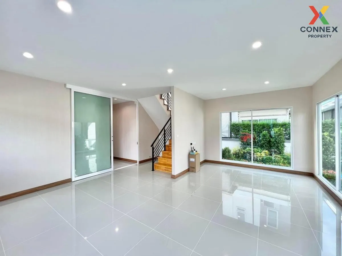 For Sale House , Life Bangkok Boulevard Rangsit , wide frontage ,