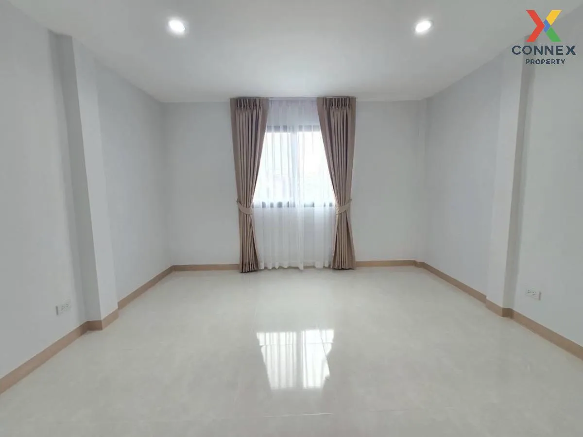 ขายทาวน์เฮ้าส์/ทาวน์โฮม  บ้านธีรวรรณ รีโนเวทใหม่ บางชัน เขต คลองส