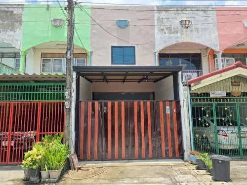 ขายทาวน์เฮ้าส์/ทาวน์โฮม  บ้านธีรวรรณ รีโนเวทใหม่ บางชัน เขต คลองสามวา กรุงเทพ CX-126888