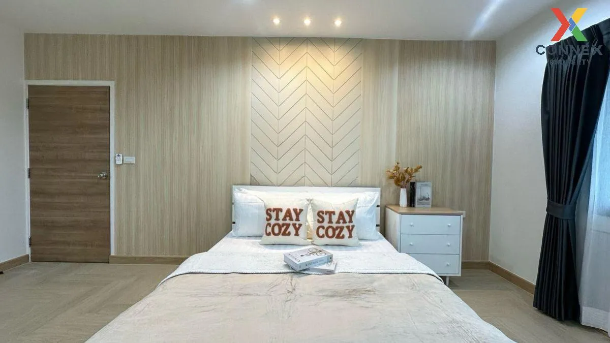 For Rent Condo , Renova Residence , BTS-Phloen Chit , Lumpini , P