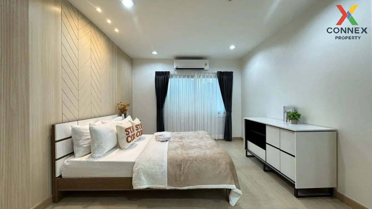 For Rent Condo , Renova Residence , BTS-Phloen Chit , Lumpini , P
