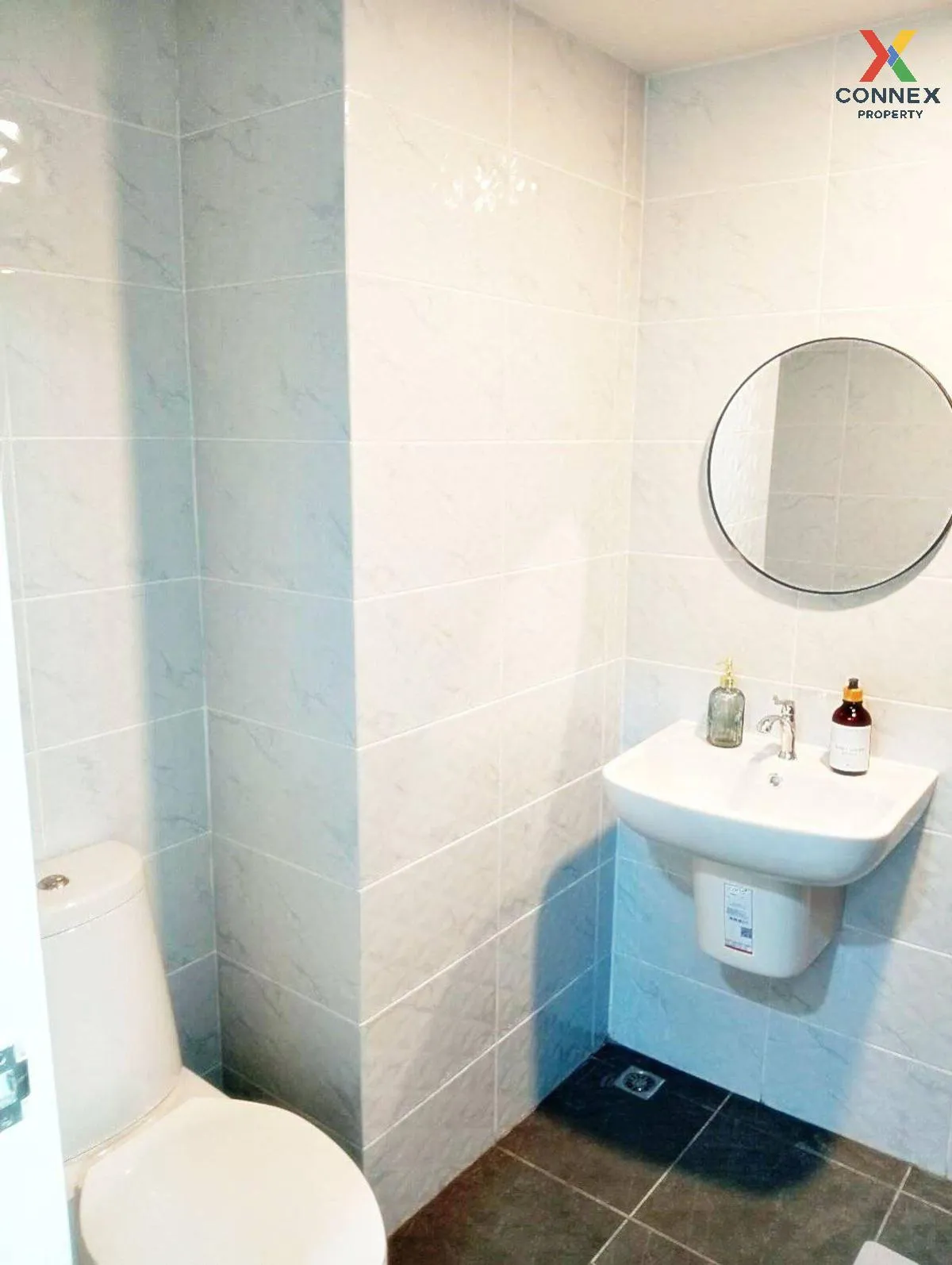 For Sale Condo , Iris Avenue Onnut - Wongwaen , ARL-Lat Krabang ,