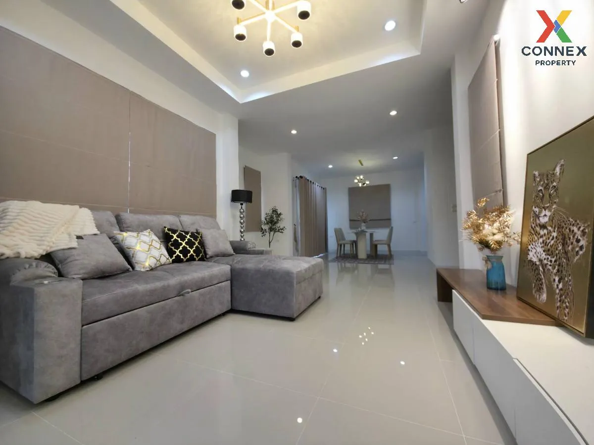 For Sale House , Nonnicha Bangyai 2 , corner unit , newly renovat