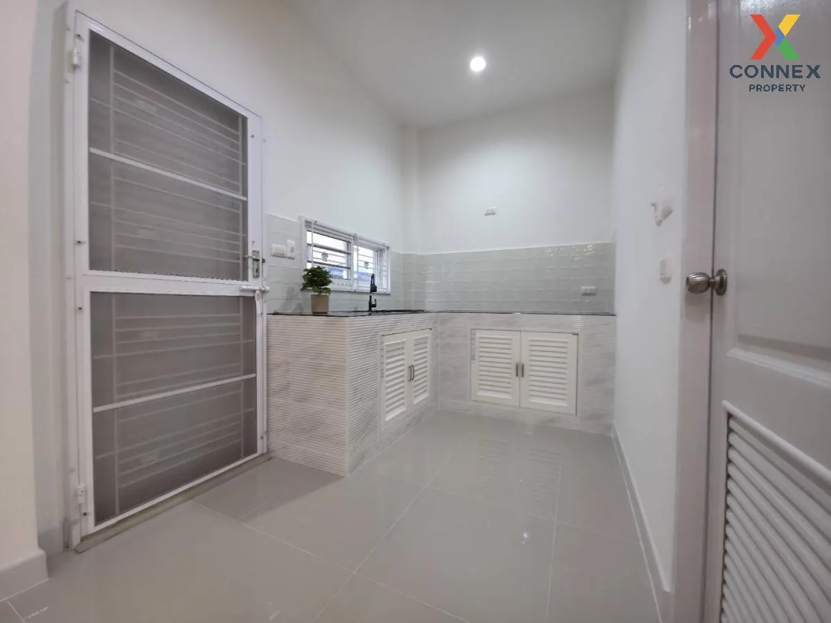 For Sale House , Nonnicha Bangyai 2 , corner unit , newly renovat