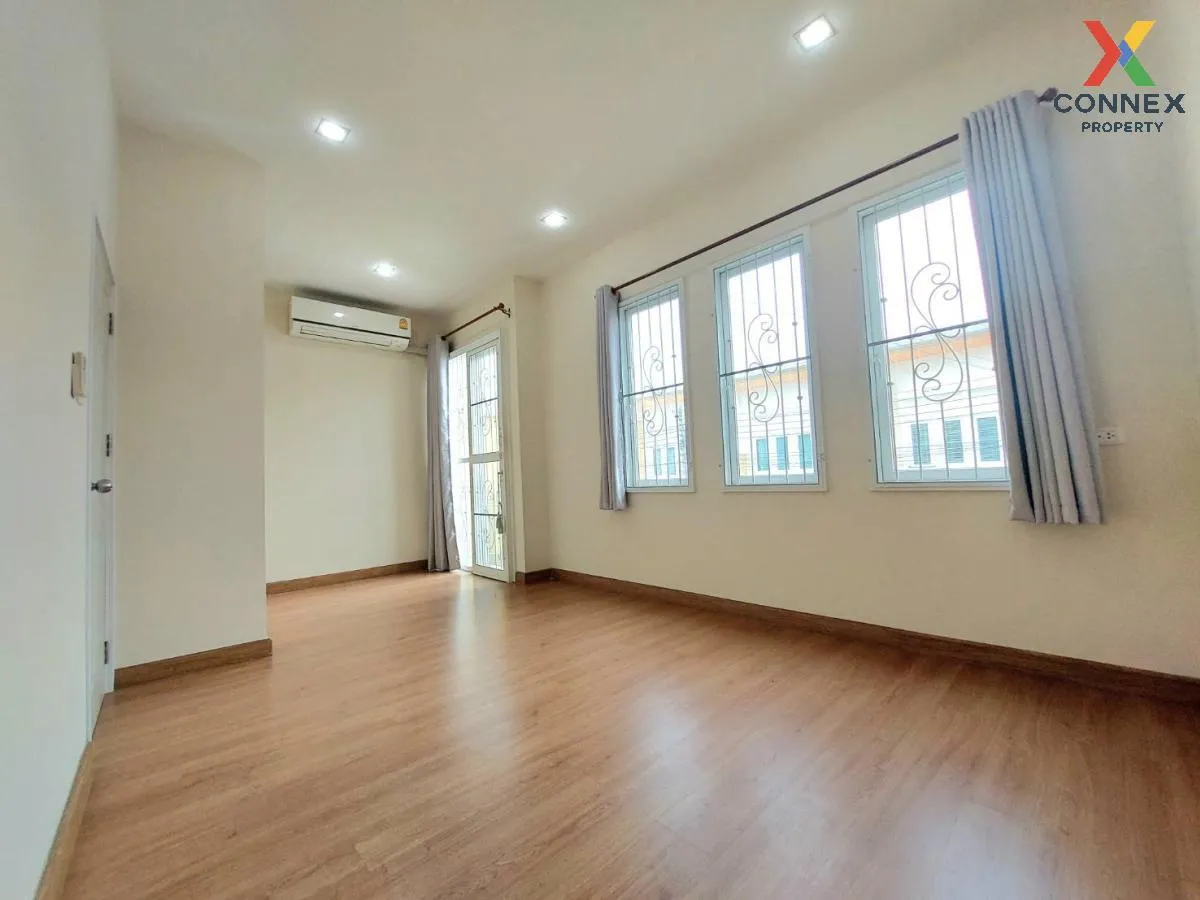 For Sale Townhouse/Townhome  , Golden Town Petchkasem , Nong Khan