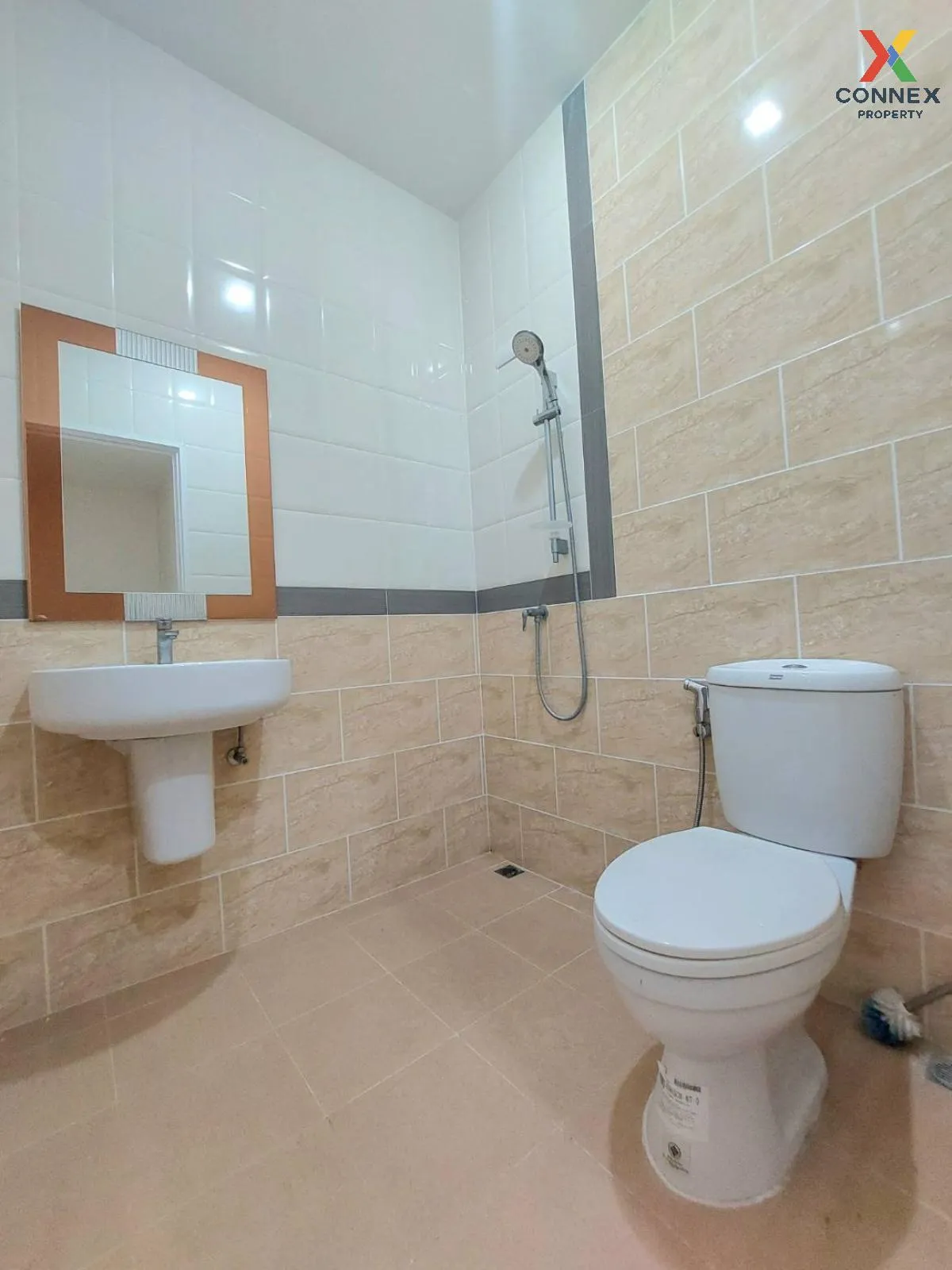 For Sale Townhouse/Townhome  , Golden Town Petchkasem , Nong Khan