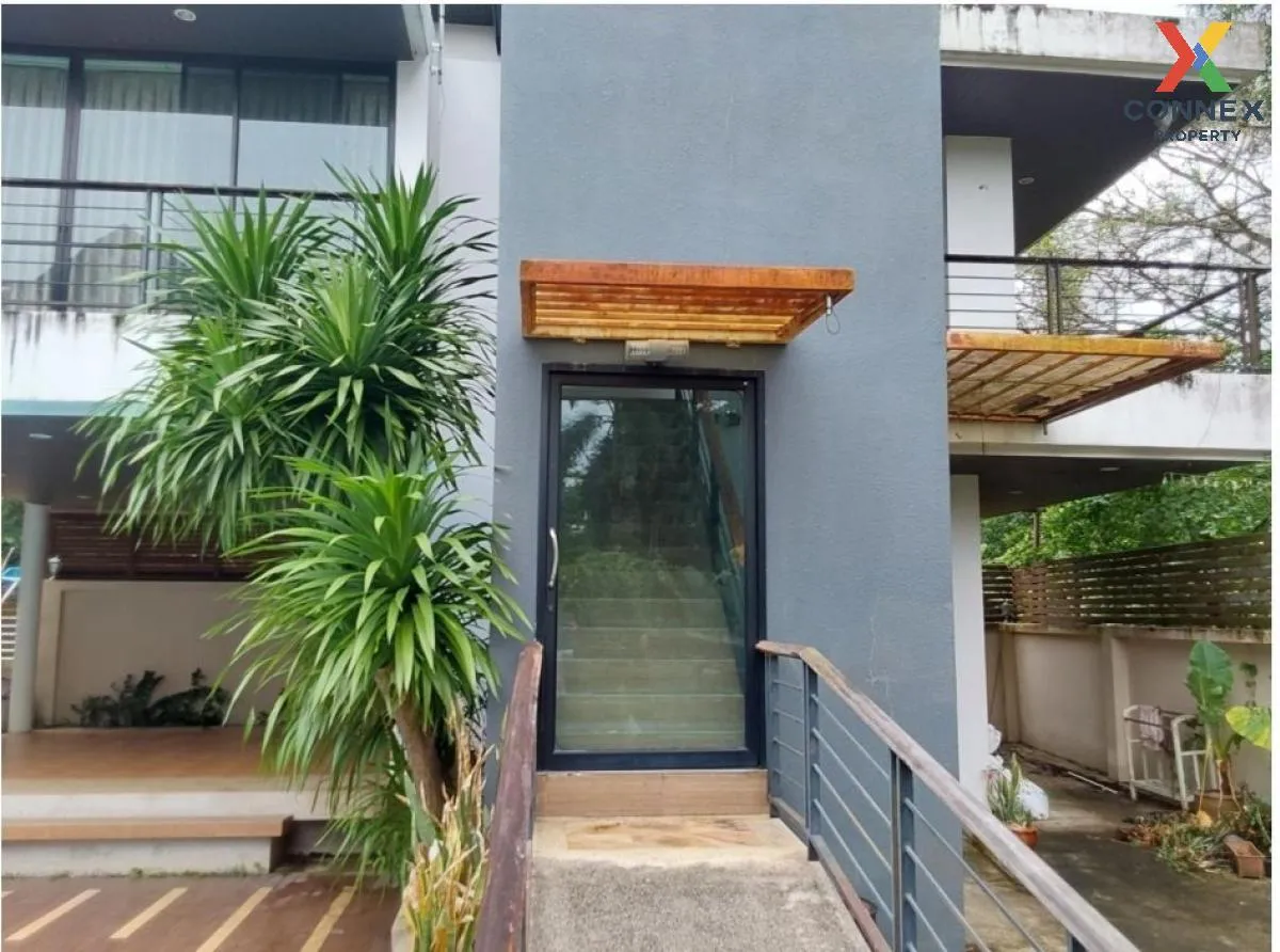 For Sale 2 - storey detached house 159.4 sq m. Phonphichai Road H