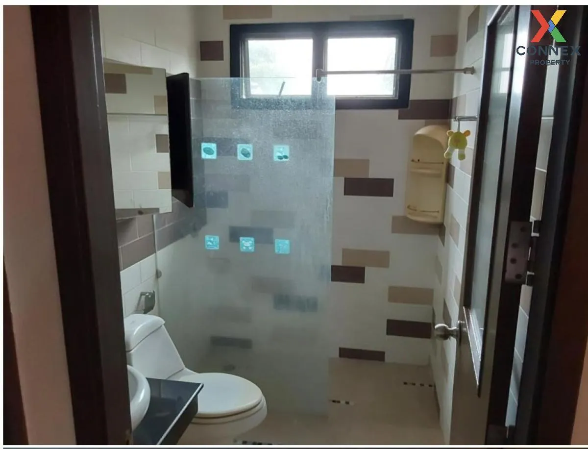 For Sale 2 - storey detached house 159.4 sq m. Phonphichai Road H