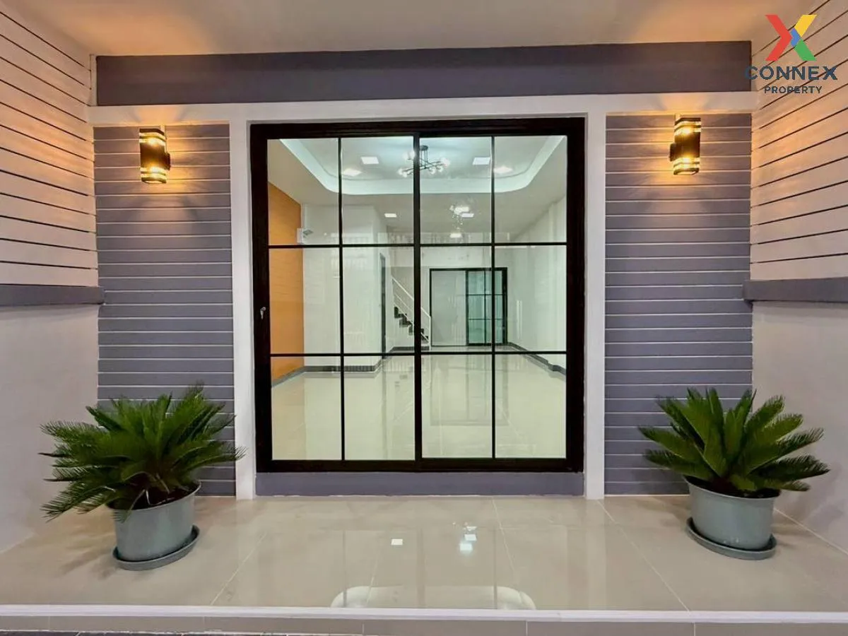 For Sale Townhouse/Townhome  , Pimonrat 2 , newly renovated , Phi 2