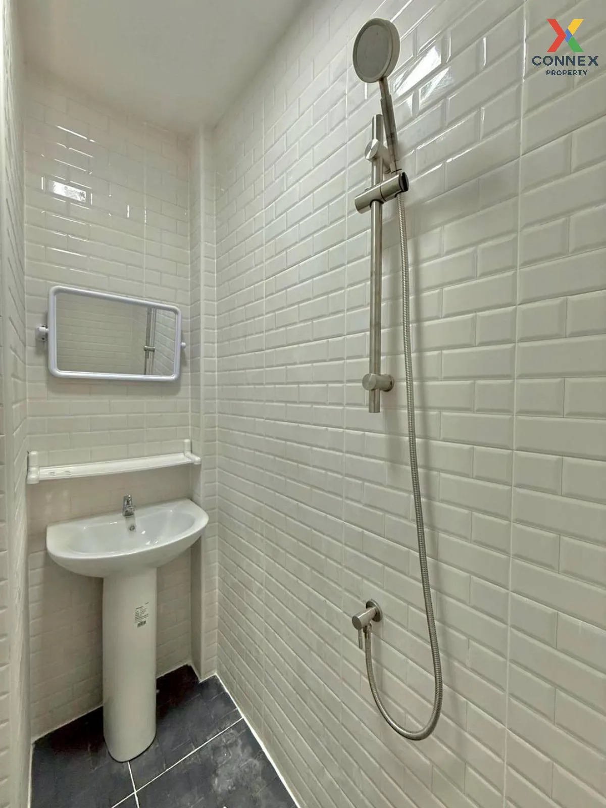 For Sale Townhouse/Townhome  , Pimonrat 2 , newly renovated , Phi