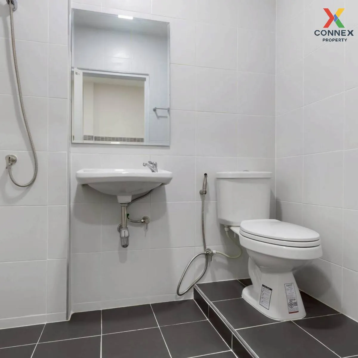 For Sale Townhouse/Townhome  , Baan Pranee 4 , newly renovated , 
