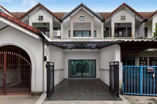 For Sale Townhouse/Townhome  , Baan Pranee 4 , newly renovated , MRT-Rajabhat Phranakhon , Talat Bang Khen , Lak Si , Bangkok , CX-127051