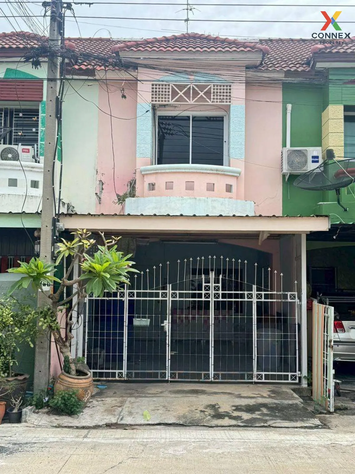 ขายทาวน์เฮ้าส์/ทาวน์โฮม  บ้านปิยวรารมย์ 3 รีโนเวทใหม่ ไทรน้อย ไทร 1