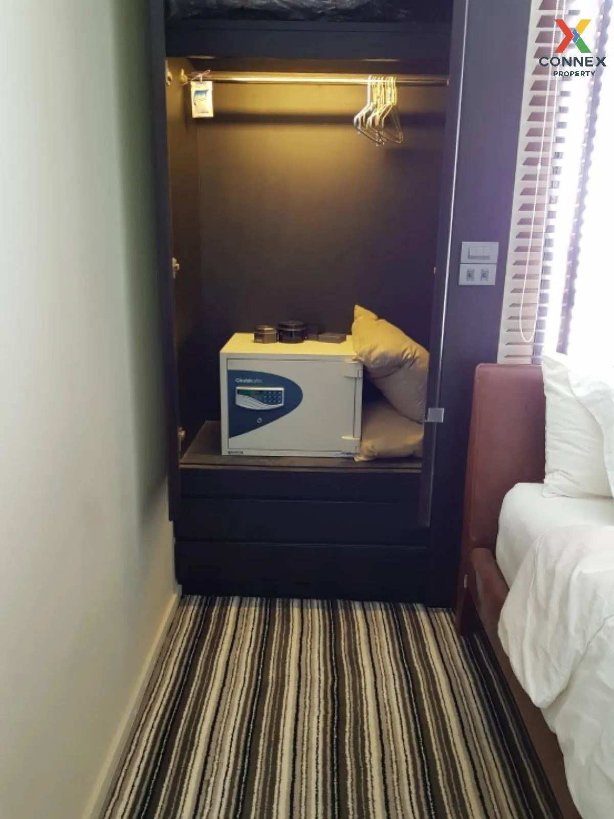 For Sale Condo , Icon III , high floor , BTS-Thong Lo , Khlong To