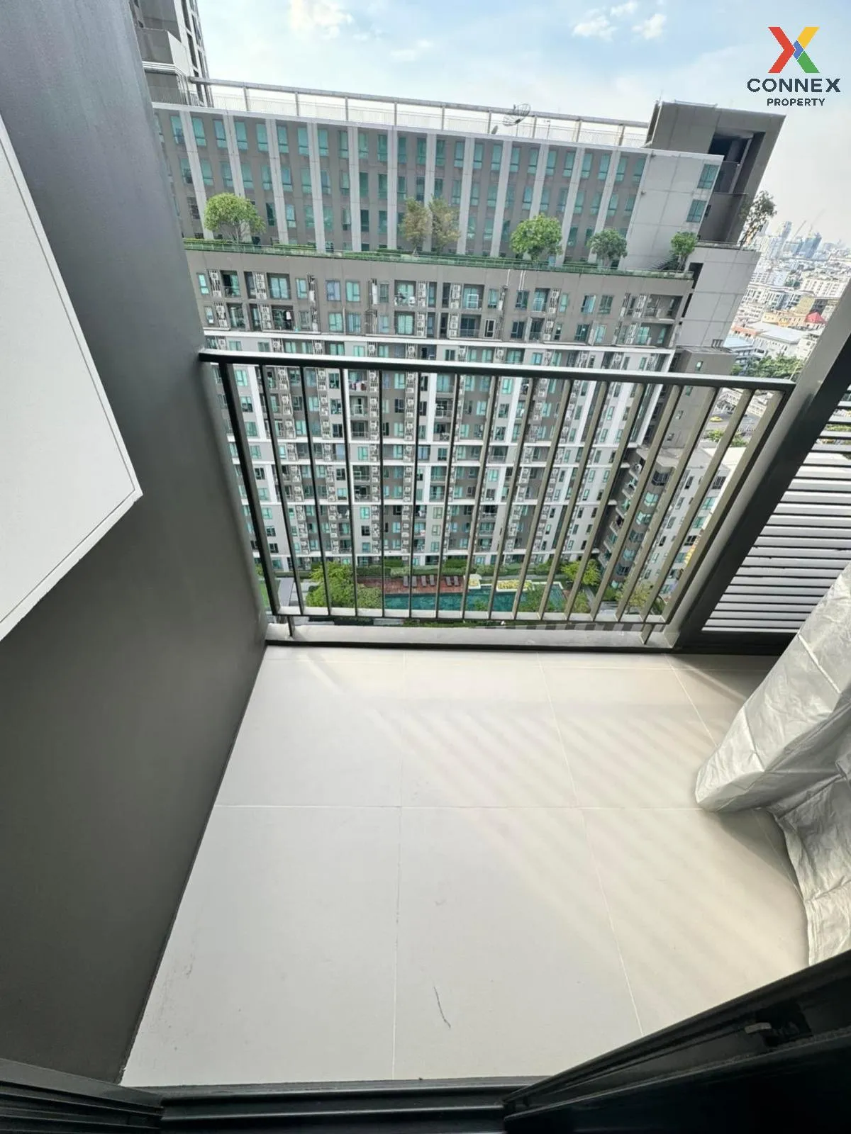 For Sale Condo , XT Huaikhwang , MRT-Huai Khwang , Huai Khwang , 