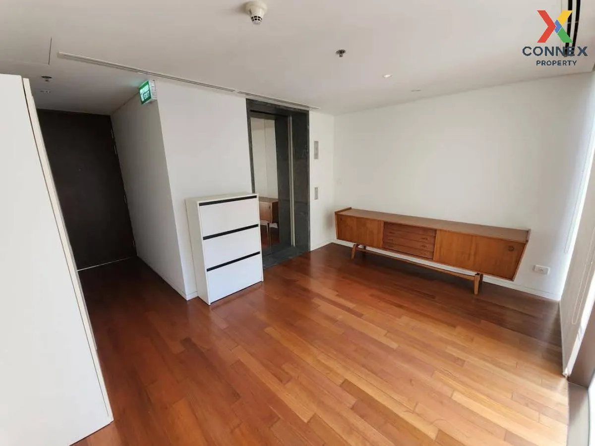 For Rent Condo , Hansar Rajdamri , newly renovated , BTS-Ratchada